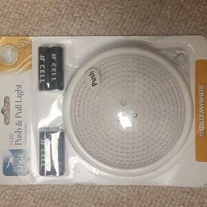 Journeys edge 3 LED push & pull night light new 5.5" diameter push & pull on/off